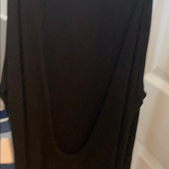 Black backless dress. - Picture 2 of 3